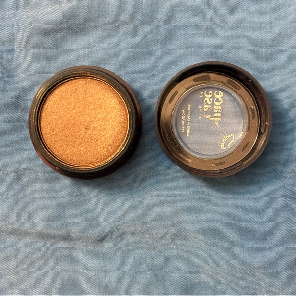 Space Case Cosmetics Eyeshadow in “Space Food” Vegan & Cruelty Free NWT - Picture 11 of 14